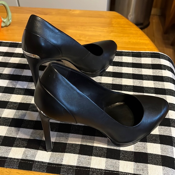 MICHAEL Michael Kors - Picture 1 of 7